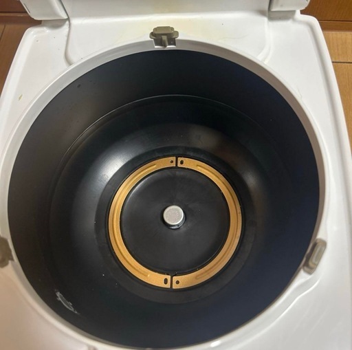 Mitsubishi Electric NJ-KSE-106 炊飯器　18年製 Mitsubishi Electric NJ-KSE-106 炊飯器18年製 (明揚商事資源