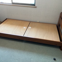 木製ベッド(マットレス無し)の画像