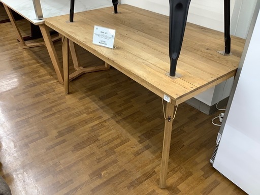 90分の無料軽トラック貸出サービス！CRASH GATE ダイニングテーブル