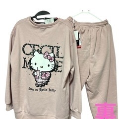 キティちゃんセットアップの画像