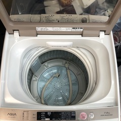 30日迄！美品★AQUA 7kg 洗濯機【AQW-GV700E】EOGN AQUA 中古 洗濯機 アクア 2〜3人分 7.0kg コンパクト 風乾燥