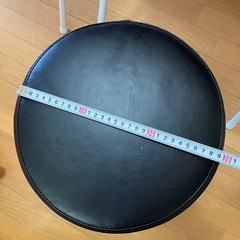 （決定）折りたたみ椅子の画像