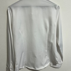 白ブラウスの画像