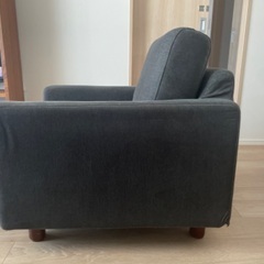 MUJIの1人掛けソファーです(状態良)の画像