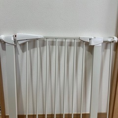 突っ張りペット用ゲート　ベビーゲート（お取引中）