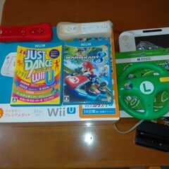 任天堂 WiiU 本体一式 32GB ファミリープレミアムセット (ky