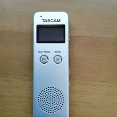 ヴォイスレコーダー（TASCAM　VR-03　シルバー）