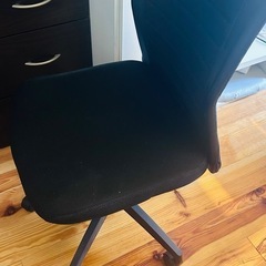 【無料】椅子1脚/直接引取限定
の画像