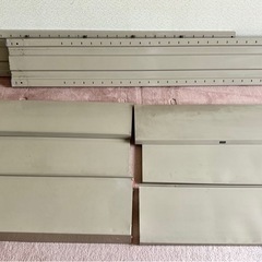 【再募集　いなければ廃棄】UCHIDA 内田洋行スチールラック ベージュの画像