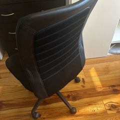 【無料】椅子1脚/直接引取限定
の画像