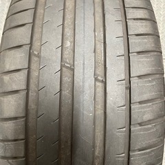 ロクサーニ　255/40R21の画像