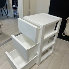 ニトリ 組み立て簡単チェストの画像