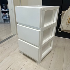 ニトリ 組み立て簡単チェストの画像