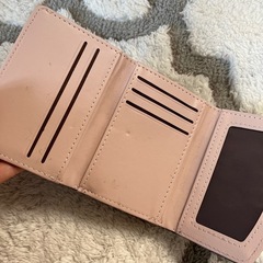折りたたみ財布の画像