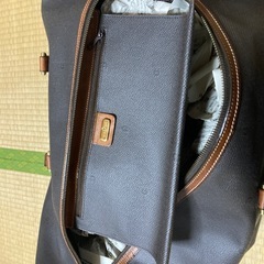 ボストンバッグの画像