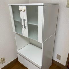 レンジ台　食器棚の画像