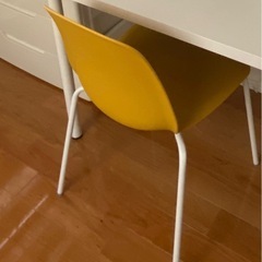 IKEA デスク　の画像