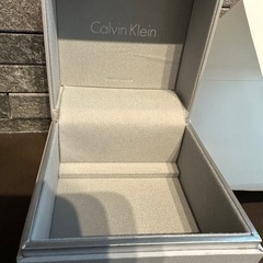Calvin Klein カルバンクライン　時計の箱の画像