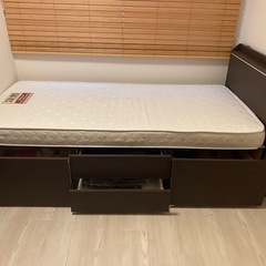 ニトリ　シングルベッドの画像