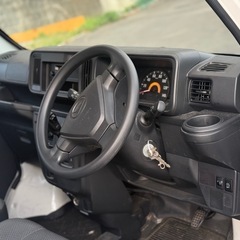 ダイハツハイゼットカーゴ 令和1年 走行距離4万キロ 車検２年間 アイドリングの画像