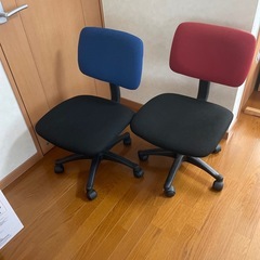 事務用椅子２つセット