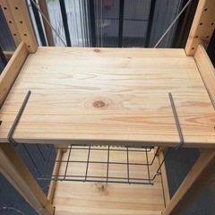 IKEA木製の棚の画像