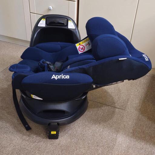 美品　使用期間少　Aprica ディアターン プラス ISOFIX abネイビー アップリカ ディアターン プラス ISOFIX AB ネイビー（新生児