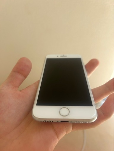 iPhone8SIMフリー64GB本日取引！ (かい) 天下茶屋の携帯電話