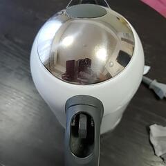 Delonghi 電気𝐤𝐞𝐭𝐭𝐥𝐞 デロンギ 電気ケトルの画像