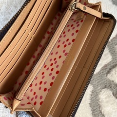 ケイトスペード長財布の画像