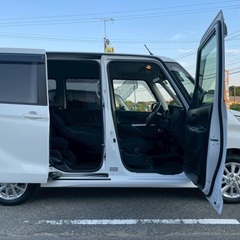 アラウンドビューモニター付き☆26年式☆月々1万円〜分割払い可❗️ 車検2年付き！【名義変更代込み】大人気☆日産 デイズルークス☆HDDナビ付き☆走行中DVD見れます☆ETC付き☆アラウンドビューモニター付き☆電動スライドドア☆ドラレコ付き☆スマートキー☆フルオートエアコンそのまま乗って帰れます❗️の画像