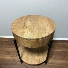 【美品】木製 丸型サイドテーブルの画像