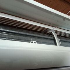 安心の電気工事士がお伺い致します！一ランク上の機種！人気の6畳用！取付け工事付き！取外し工事無料！保証付き！配送込み！エリア限定の画像