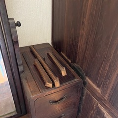 最終【8/16引取りに来てくれる方】鏡台、ドレッサーの画像