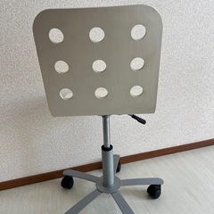 IKEA昇降式椅子の画像