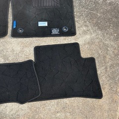 C-HR純正フロアマットの画像