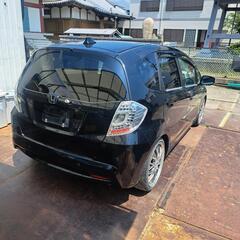 平成23年 フィットです　車検二年付きで(自動車税は別途)の画像