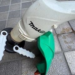 マキタ　草刈機　MUR2600N 電気式　樹脂刃　コード付の画像