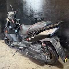 ★支払総額6.2万円★定休日なし！いつでも現車確認可能です！ キムコ レーシング125 黒 社外リアサス！ LEDテール！ 社外ミラー！ 外観良好！ ちょっとした足に♪の画像