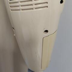 マキタ(makita)　掃除機　コードレス(スタンド付き)の画像