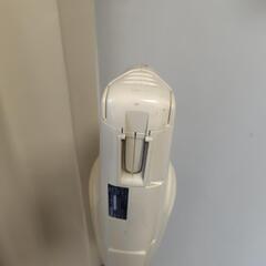 マキタ(makita)　掃除機　コードレス(スタンド付き)の画像