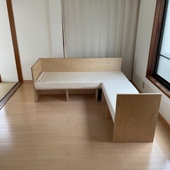 三人掛けソファーの画像