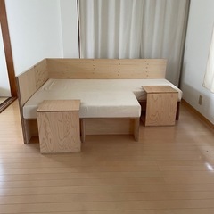 三人掛けソファーの画像