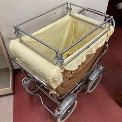 乳母車　桃太郎号　籐製　長期保管品
の画像