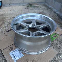 新品4本セット　６穴　１３９．７ミリ　ランクル　プラド　の画像