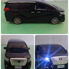 ● トヨタ アルファード ラジコンカー RC ブラック ライト点灯/前後 タイヤ向き左右 動作確認済 ラジコン 中古 ③の画像