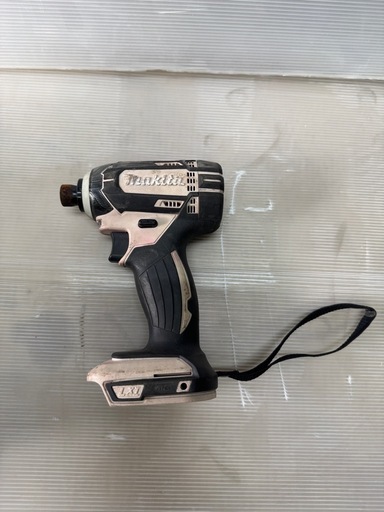 マキタの充電式１8Vインパクトドライバー