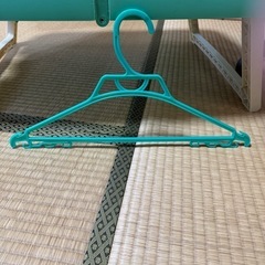 折りたたみテーブルの画像