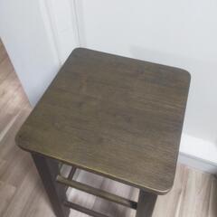 美品、【ナラ材】スタイリッシュなデザインのスツール　カウンターチェア　オーク材の画像