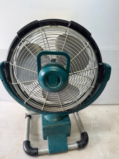 【中古】マキタ 充電式産業扇 扇風機 CF300D makita CF300D 充電式産業扇 マキタ 充電式扇風機 充電式ファン